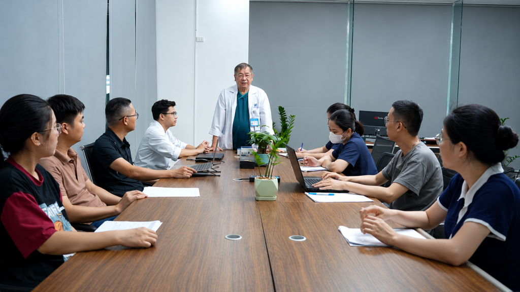 TTƯT.BSCKI Bùi Anh Giao trực tiếp tư vấn và điều trị các bệnh nam khoa từ khó đến phức tạp